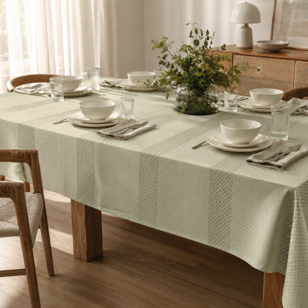 Toalha de Mesa Retangular Karsten Jacquard Sempre Limpa Oslo 6 Lugares 1,60m x 2,20m