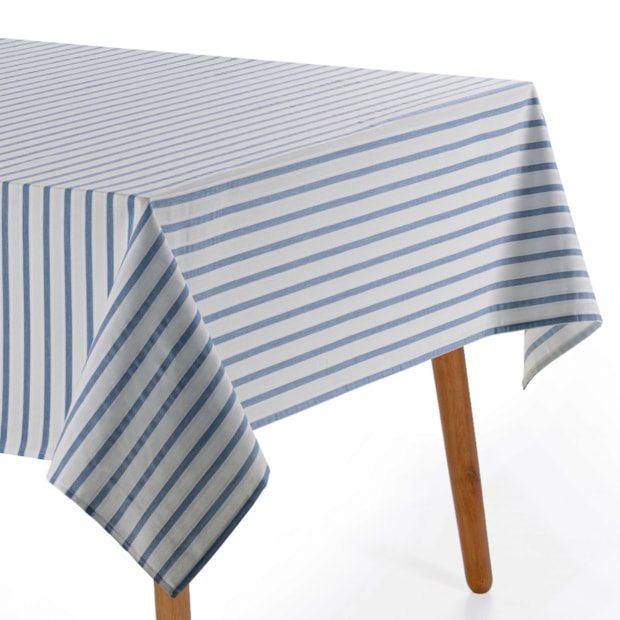 Toalha de Mesa Retangular Karsten Jacquard Sempre Limpa Zaira 12 Lugares 1,60m x 3,20m