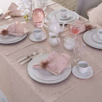 Toalha de Mesa Retangular Naturalle Limpeza Prática Passione Rosa 8 Lugares 1,60m x 2,50m