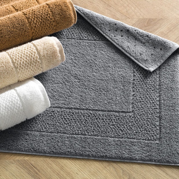 Toalha de Piso Antiderrapante Karsten Solare 100% Algodão 48cm x 80cm - Gramatura: 700 g/m²