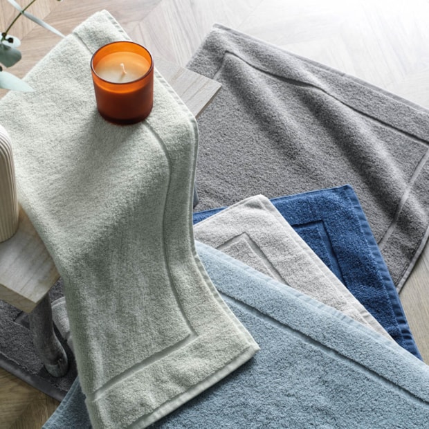 Toalha de Piso Karsten Juliet 100% Algodão 48cm x 70cm - Gramatura: 680g/m²