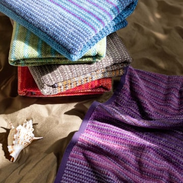 Toalha de Praia Buddemeyer Luxus Multicolor Aveludada 100% Algodão 80cm x 1,60m