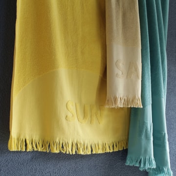 Toalha de Praia Buddemeyer Sunset com Franjas 100% Algodão 80cm x 1,60m - Gramatura: 340g/m²