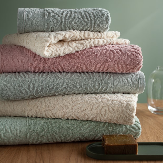 Toalha de Rosto Buddemeyer Floralis Jacquard Extra Soft 100% Algodão - Gramatura: 430g/m²