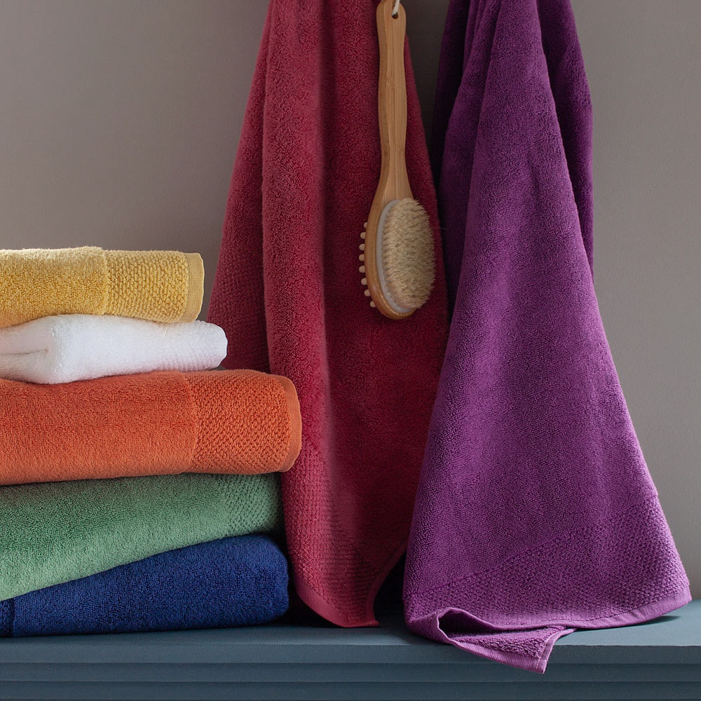 Toalha de Rosto Buddemeyer Intense Hannah Air Cotton 100% Algodão - Gramatura: 400g/m²