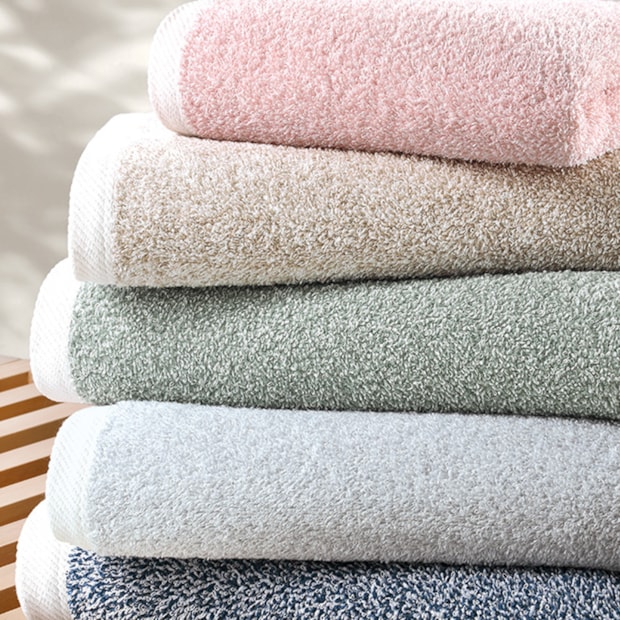 Toalha de Rosto Dohler Uni Air Touch 100% Algodão Fio Tinto - Gramatura: 480g/m²