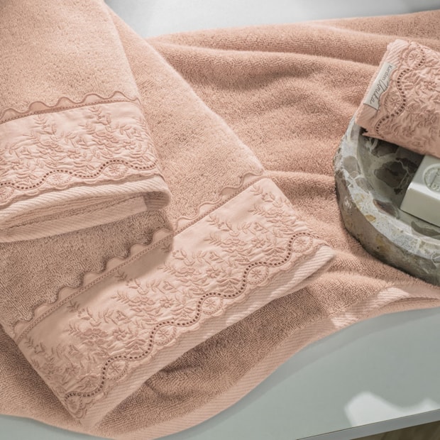 Toalha de Rosto Karsten Antônia Bordada SoftMax 100% Algodão - Gramatura: 520 g/m²