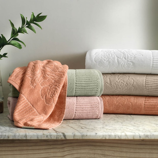 Toalha de Rosto Karsten Grace Jacquard Aveludada 100% Algodão - Gramatura: 440 g/m²