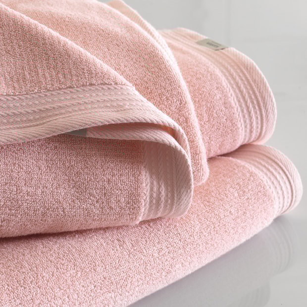 Toalha de Rosto Karsten Imperial Fio Penteado Max 100% Algodão - Gramatura: 450g/m²