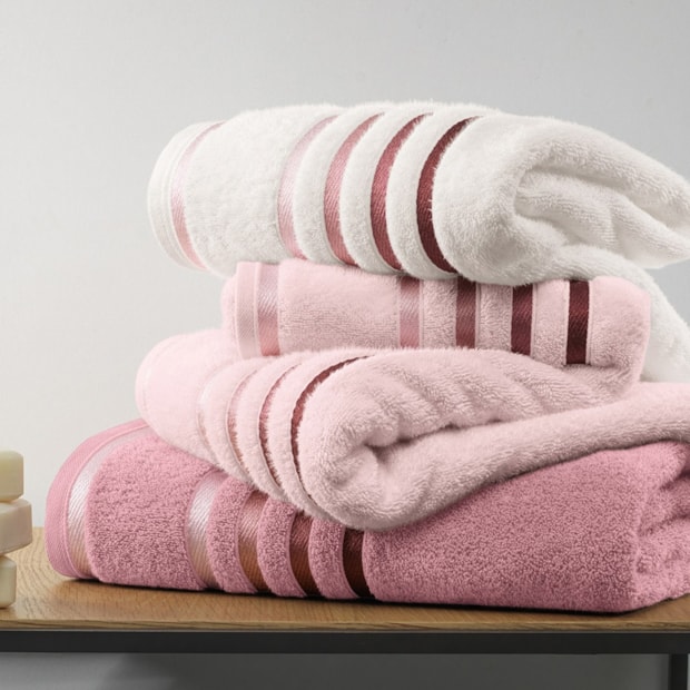 Toalha de Rosto Karsten Lumina Fio Penteado Softmax - Gramatura 500g/m²