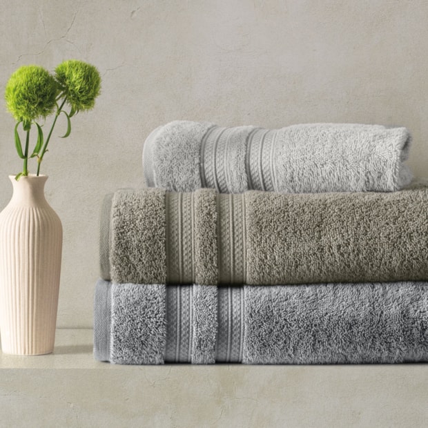 Toalha de Rosto Karsten Unika Fio Penteado Max 100% Algodão - Gramatura: 500 g/m²