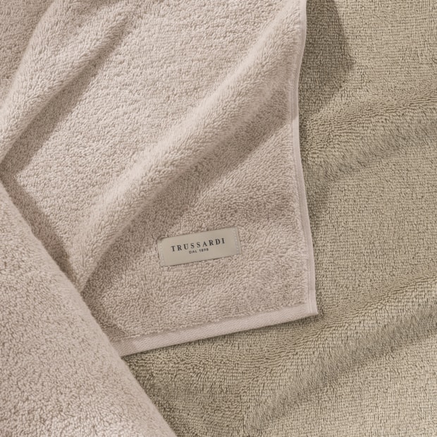 Toalha de Rosto Trussardi Fontani 100% Algodão Fio Penteado - Gramatura: 500 g/m²