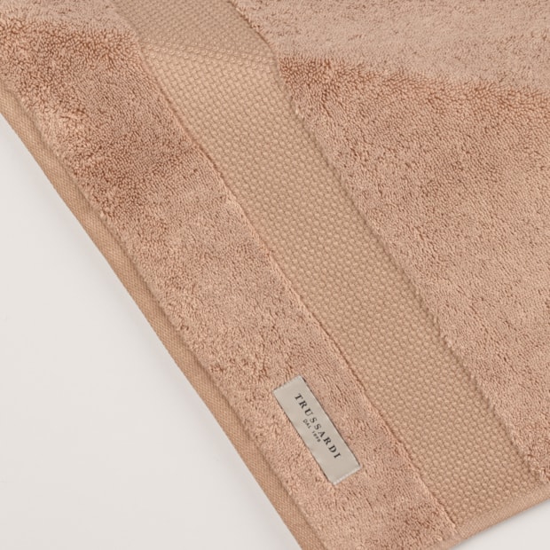 Toalha de Rosto Trussardi Lussure 100% Algodão Fio Penteado - Gramatura: 700g/m²