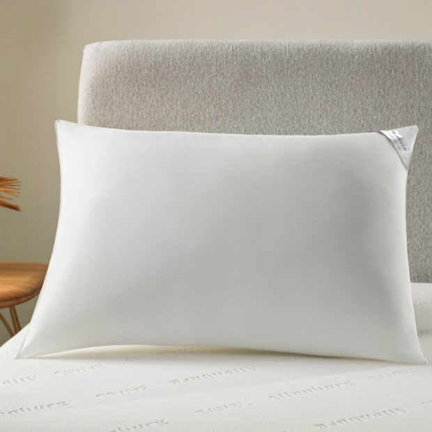 Travesseiro Altenburg Plumi Gold 100% Algodão Percal 180 Fios Suporte Firme 50cm x 70cm (1 Peça)