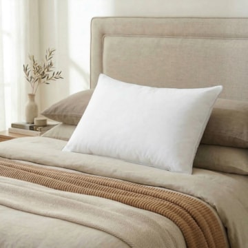 Travesseiro Dália 100% Algodão 233 fios Suporte Firme 50cm x 70cm (1 Peça)