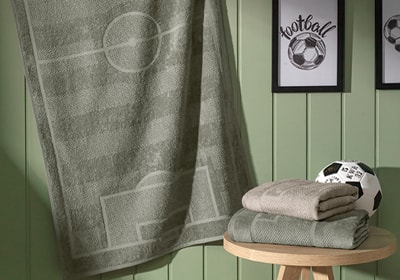 Toalha de Banho Infantil Karsten Futebol 