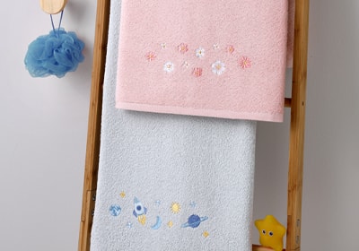 Toalha de Banho Infantil Dohler Encanto Bordada
