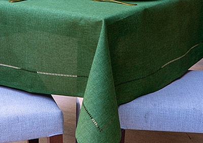 Toalha de Mesa Quadrada Casa Argivai Glamour Verde Musgo 4 Lugares