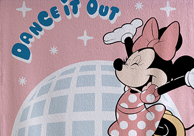 Toalha de Banho Infantil Dohler Minnie Dance It Out Aveludada