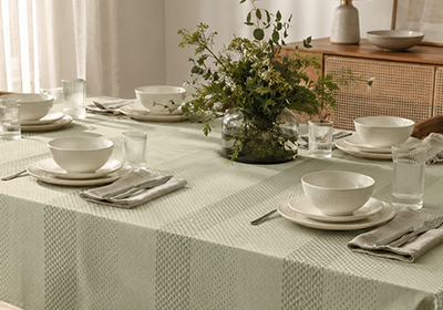Toalha de Mesa Karsten Jacquard Sempre Limpa Oslo