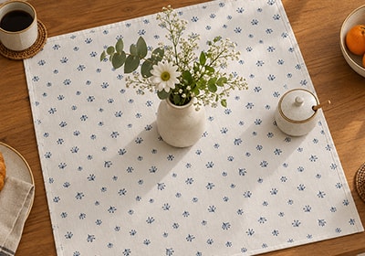 Toalha de Chá / Centro de Mesa Nativa Floral 65cm x 65cm