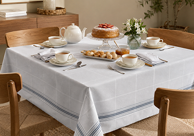 Toalha de Mesa Quadrada Dohler Clean Ciel