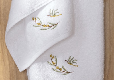 Jogo de Toalhas de Mão / Lavabo Trussardi Mimosa