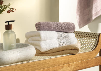 Toalha de Banho Karsten Provence Jacquard - Gramatura: 420g/m²