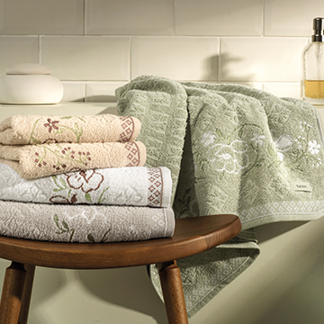 Toalha de Rosto Karsten Yuna