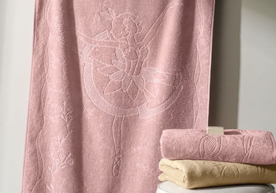 Toalha de Banho Infantil Karsten Encantada 